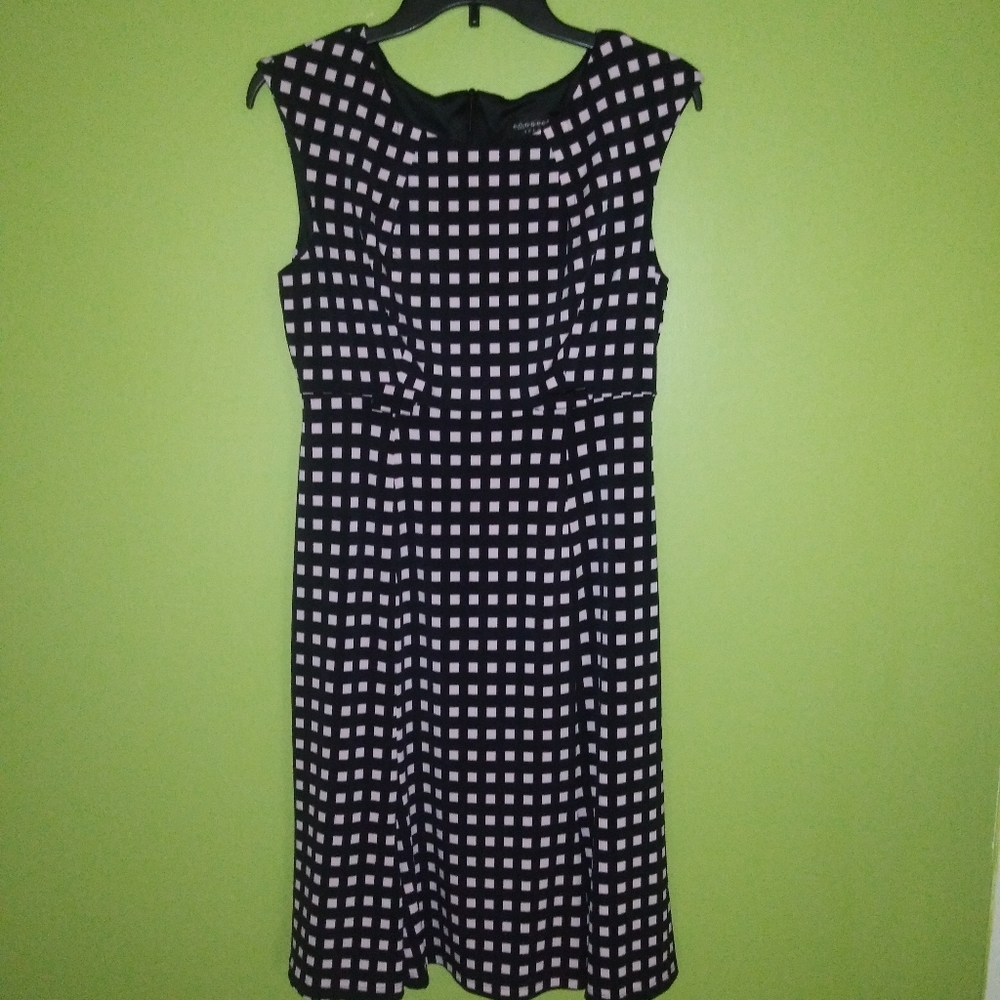 Women's dress